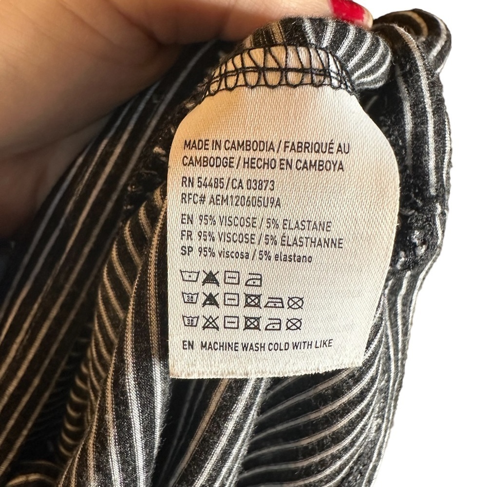 AEO Soft and Sexy Bell Sleeve Long Sleeve Striped Top Size Medium - Picture 5 of 5